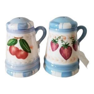 Salt Pepper Shakers Ceramic Apple Strawberry Kitchen Creations Tools Serveware